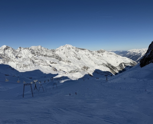 ストューバイ氷河スキーエリア